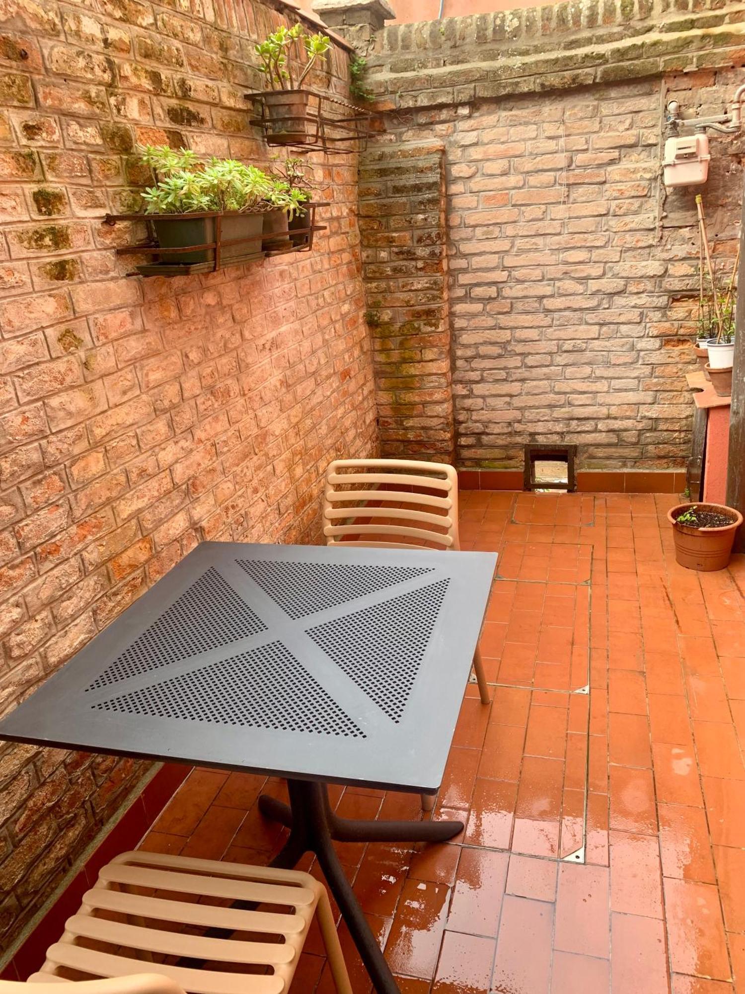 Appartamento Con Cortile Venice Exterior photo